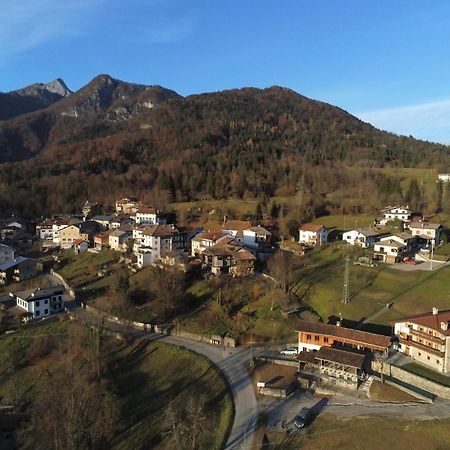 La Farie Bed & Breakfast Mediis Exterior foto
